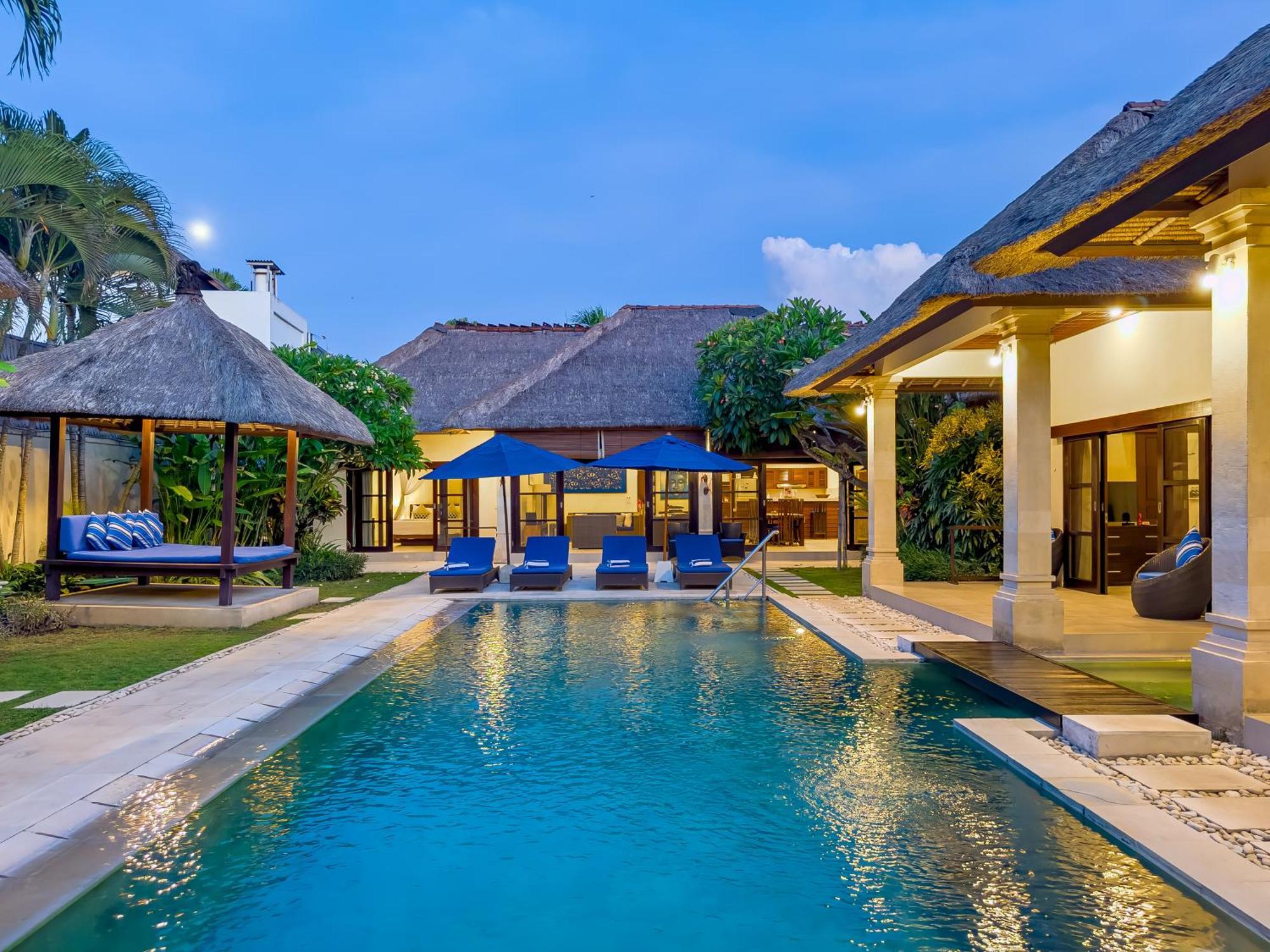 Villa Bugis Drupadi Seminyak Экстерьер фото